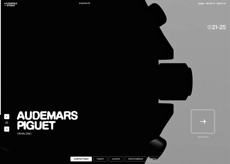 Screenshot taken from LaCrapule Studio