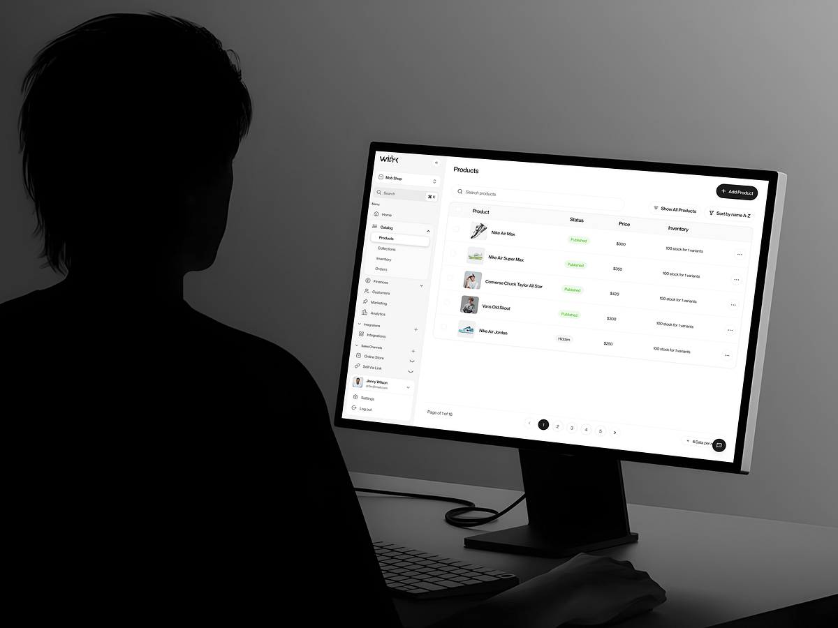 Modern E-commerce Product Management Dashboard Image 1