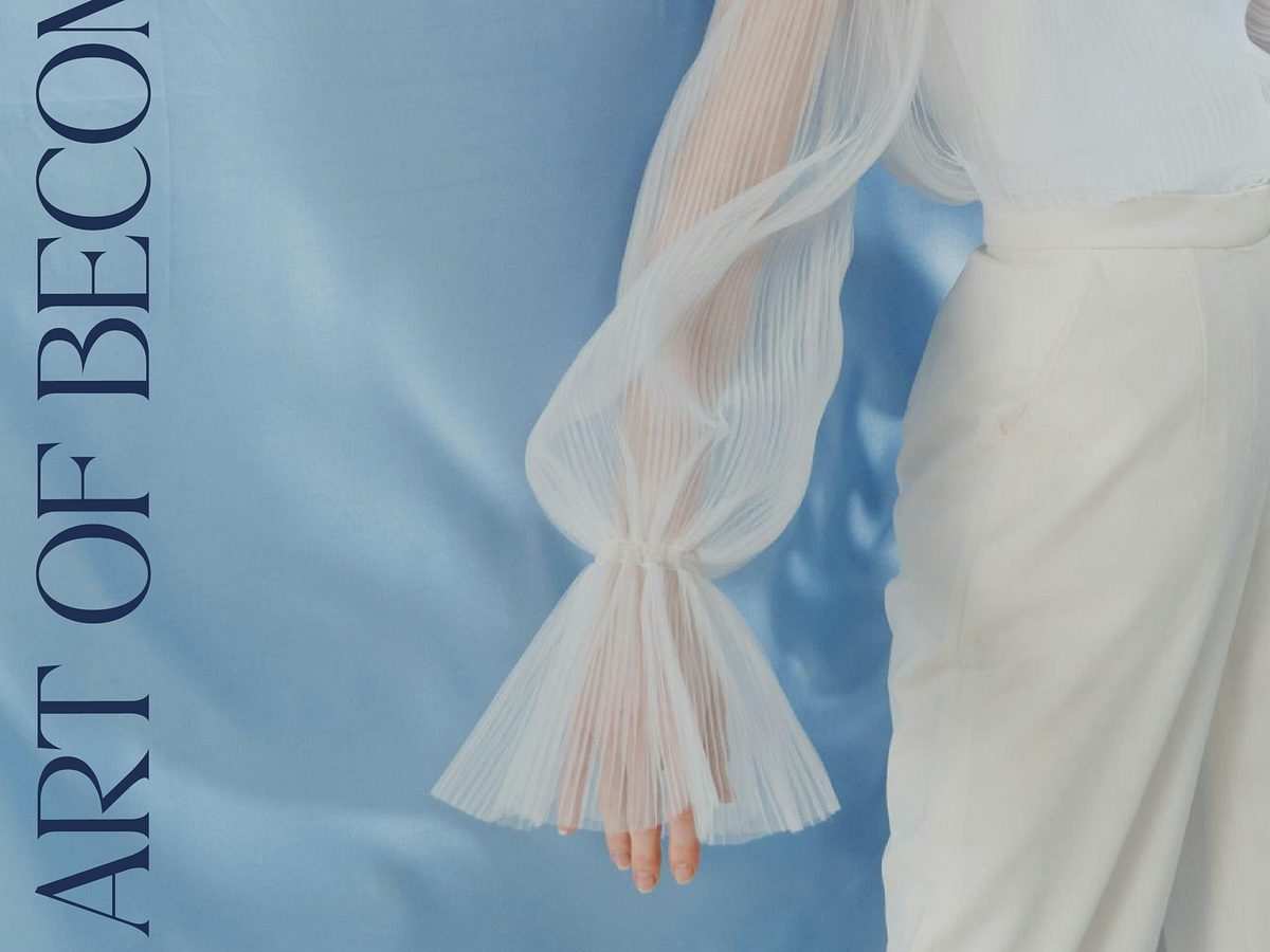 Evolur - Fashion Tag Branding Design Image 2