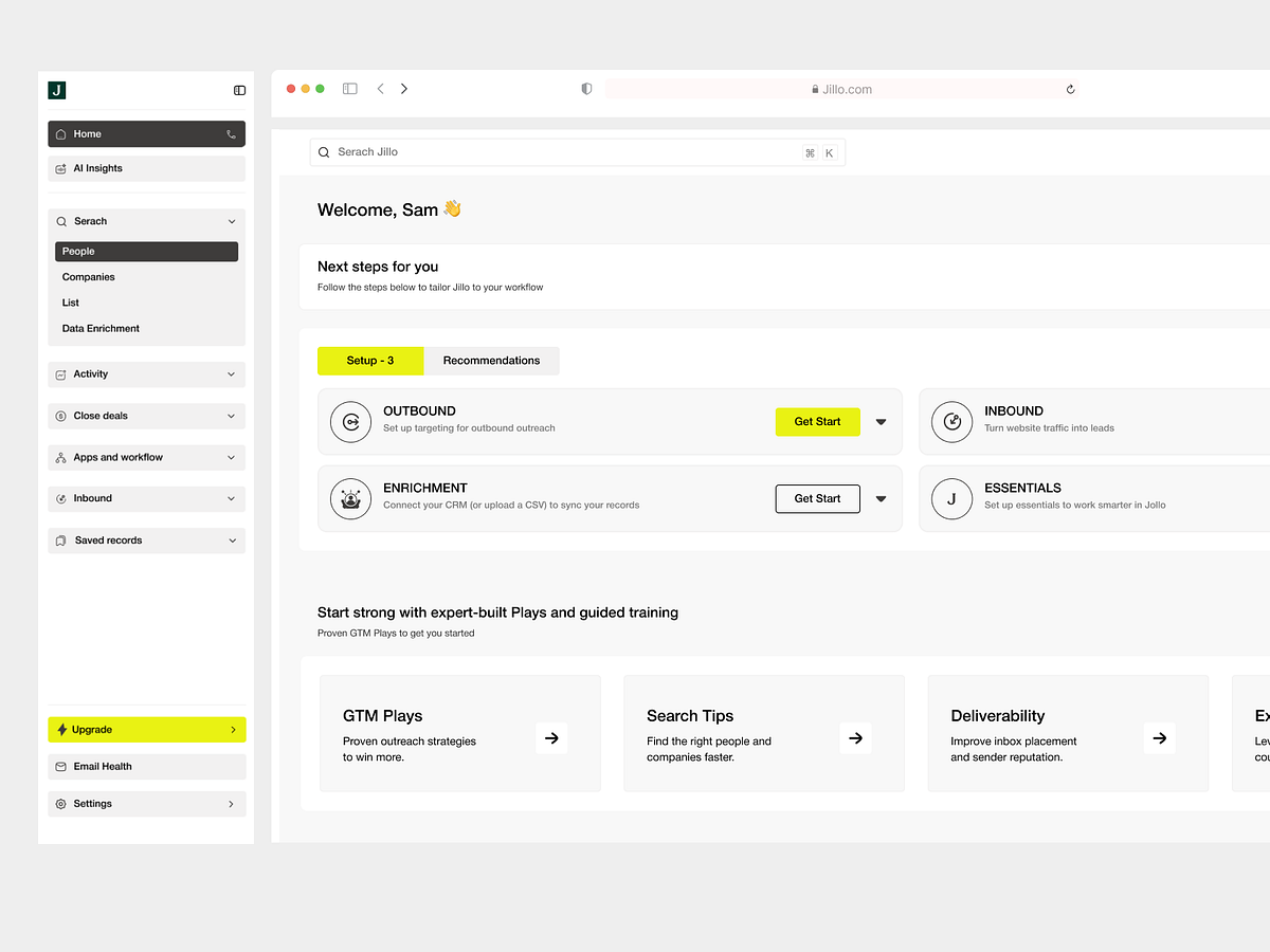 AI Chat Interface - B2B CRM Dashboard UI Design Image 2