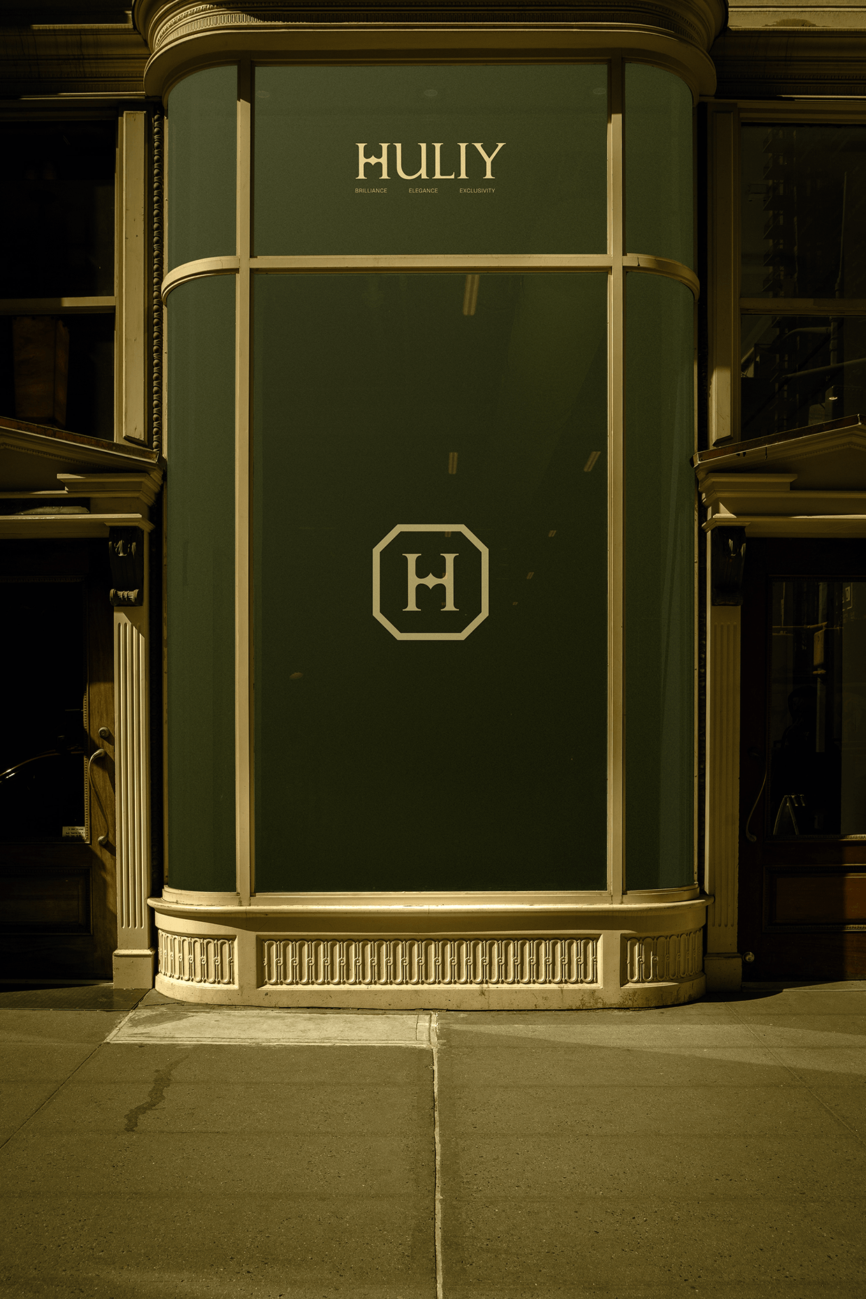 Huliy Luxury Jewelry Visual Identity Image 14