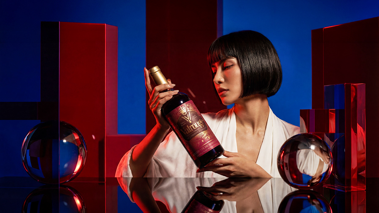 VALROUGE – Luxury Bordeaux Wine Branding & Packaging Image 6