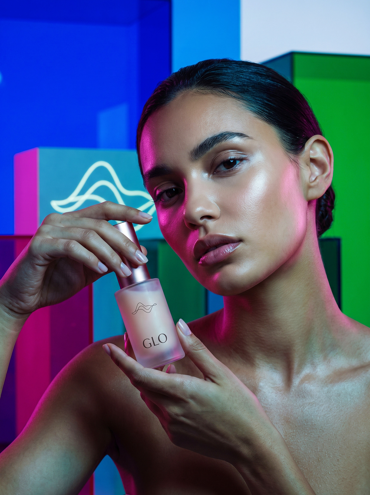 GLO | Fluid Aesthetics & Premium Skincare Branding Image 9