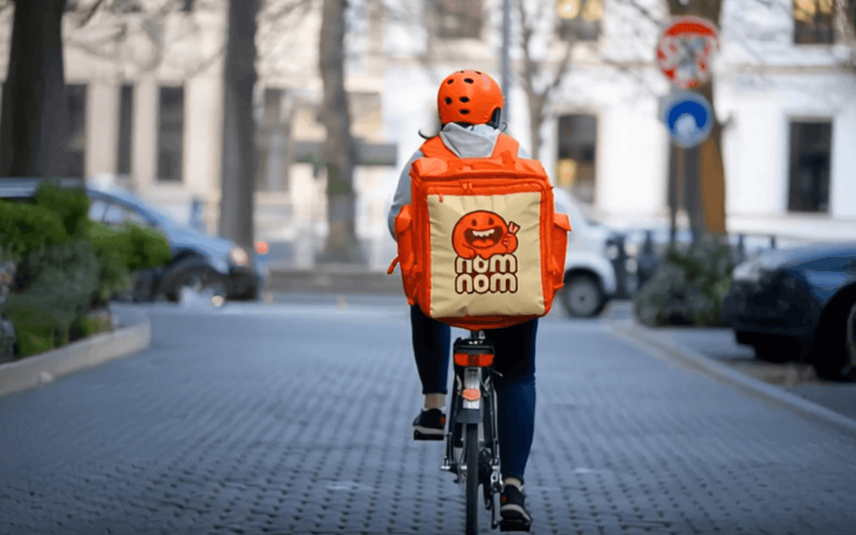 Nom Nom — packaging and Branding Image 11