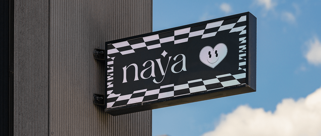 Naya – Emotional Fashion Brand Image 4