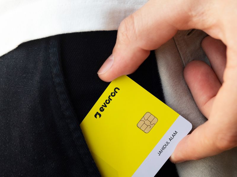 Evoron - Fintech Branding | Digital Banking Brand Guidelines