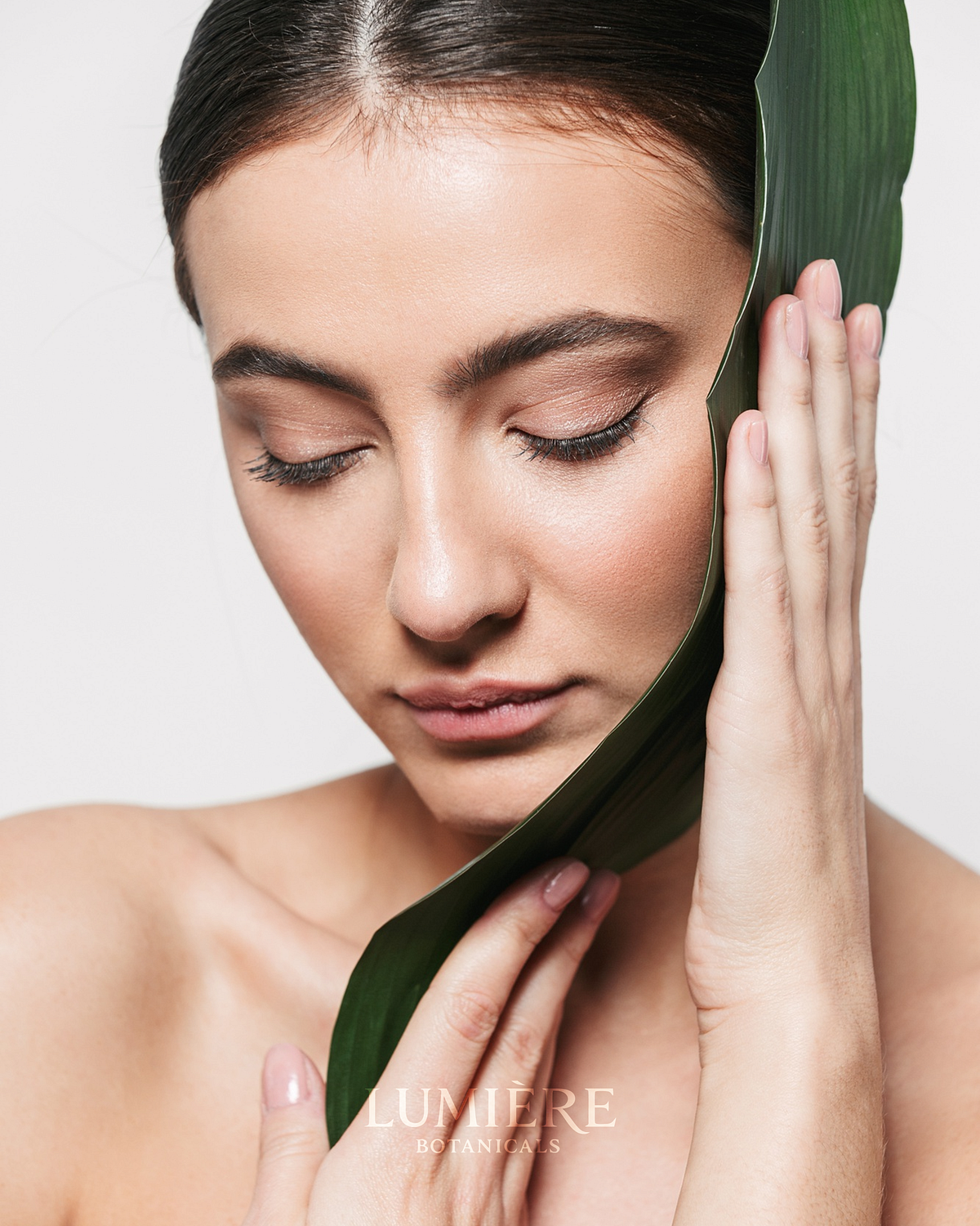 Premium Skincare Brand Identity Image 13