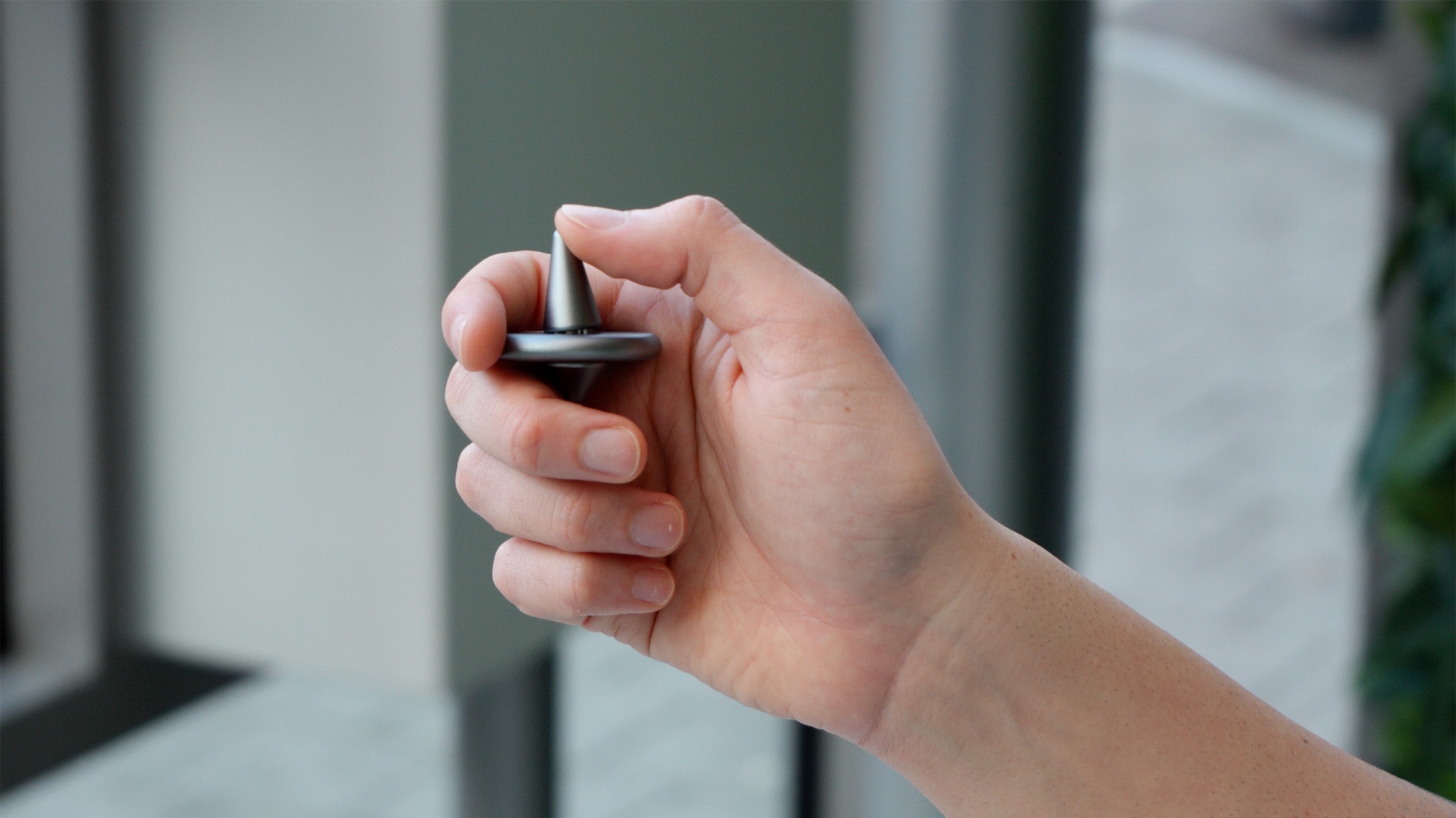 ST-01 | A multifunctional desk object designed as a break in between tasks. Image 3