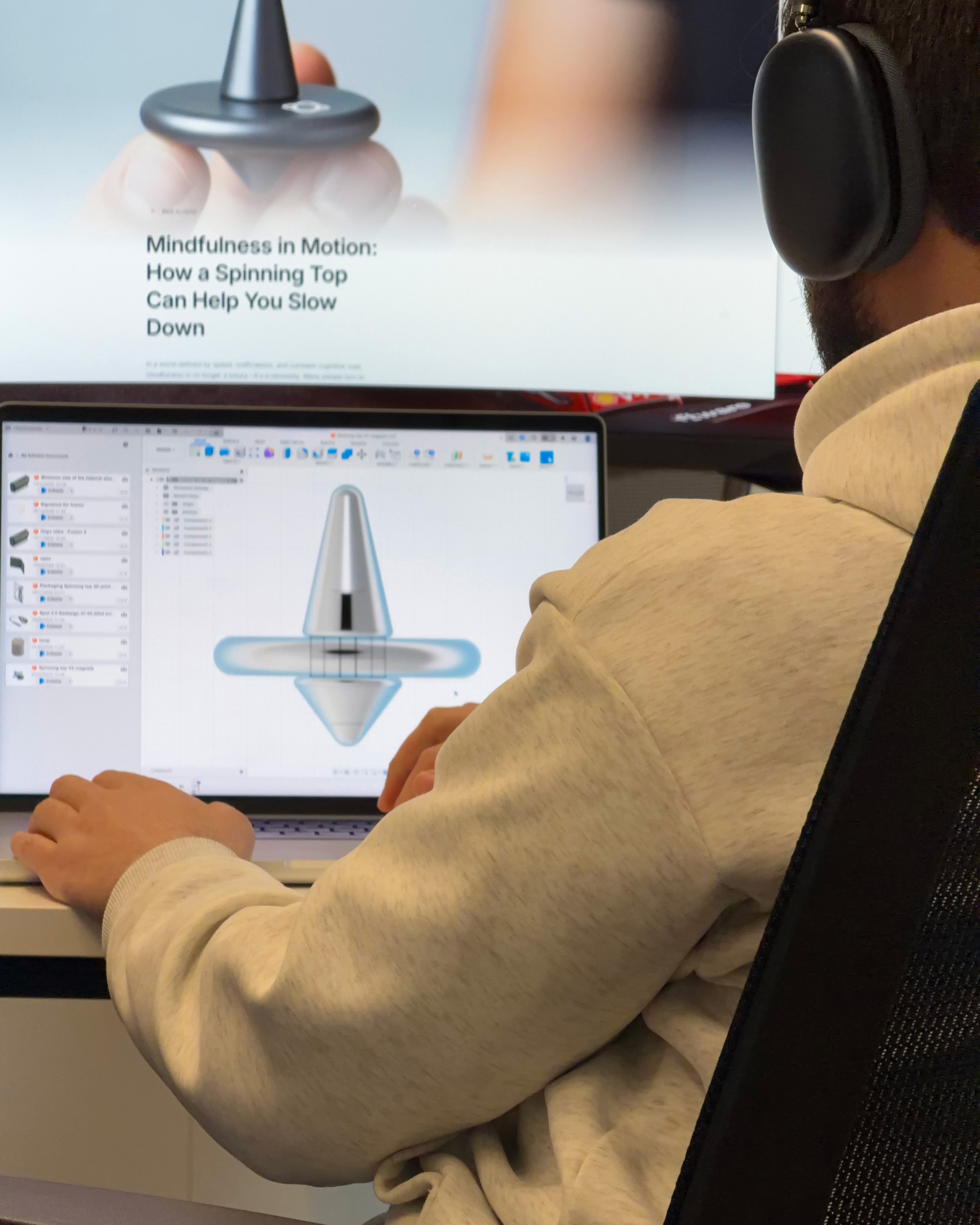 ST-01 | A multifunctional desk object designed as a break in between tasks. Image 6