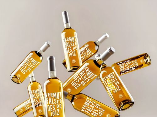 Vermut Falset - alucina - Graphic design and communication