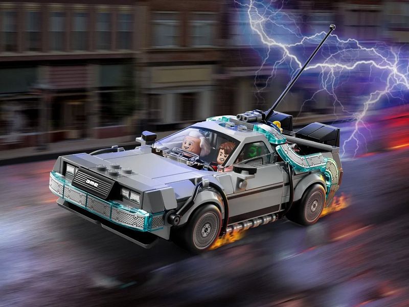 This $28 LEGO DeLorean Costs 1/8 What the Previous Set Did