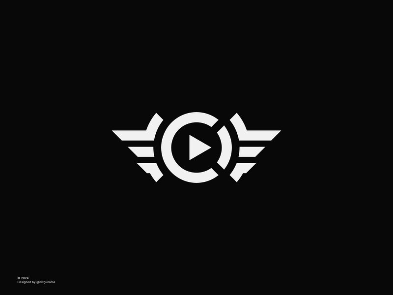Gaming Logo Wings & Letter C
