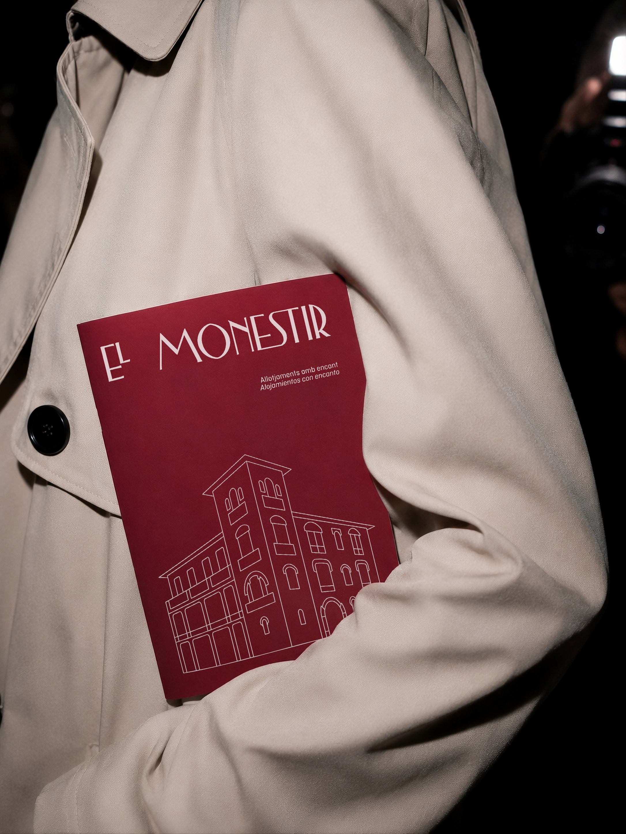 Identitat visual i disseny tipogràfic per a El Monestir de Vic | Alucina
