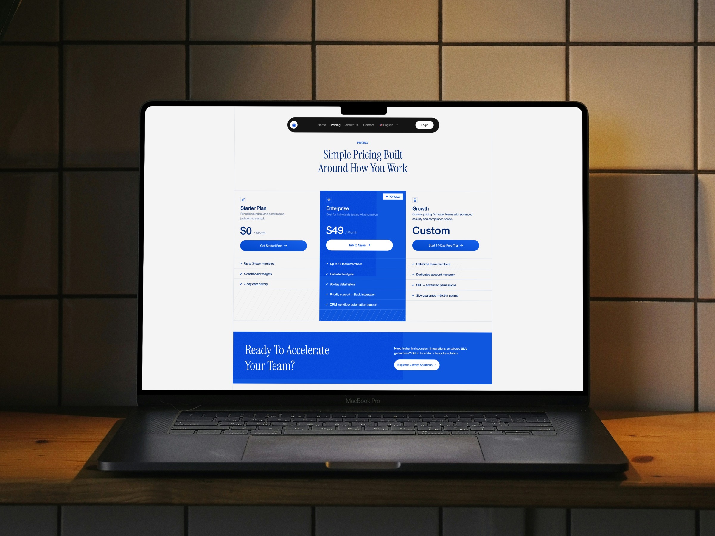 Simple Pricing — High-Contrast SaaS Pricing Grid Design Image 0