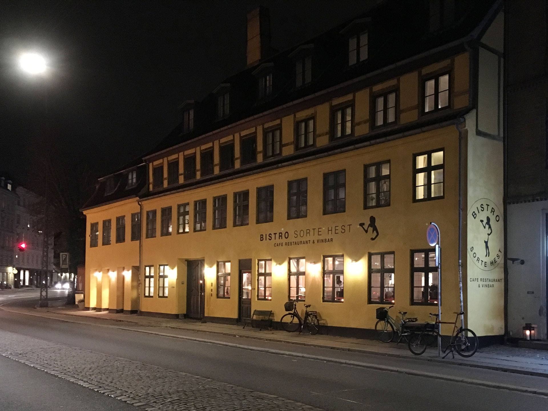 Visual identity and WordPress — Bistro Sorte Hest Image 0