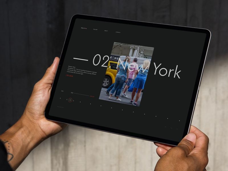 Albert Møa — Street Photography   Brand Identity & App Design