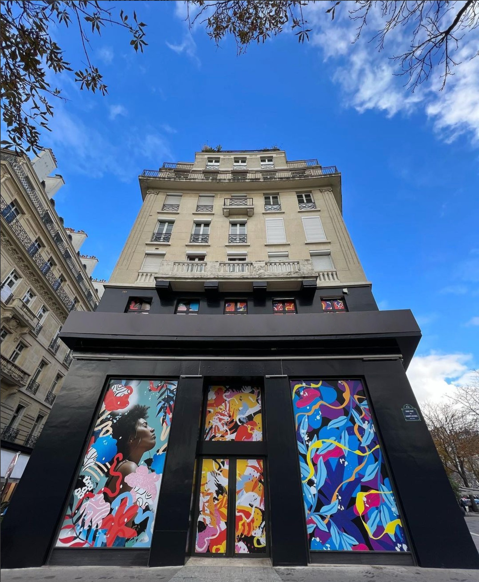 CHAMPS-ÉLYSÉES INSTALLATION — Andreea Robescu Image 2