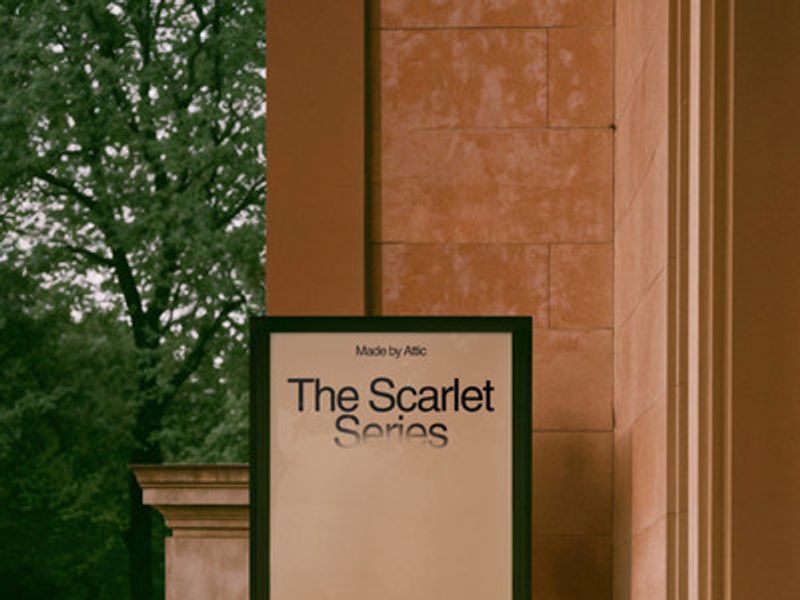 The Scarlet Series 02 | Citylight Mockup | Made by Attic