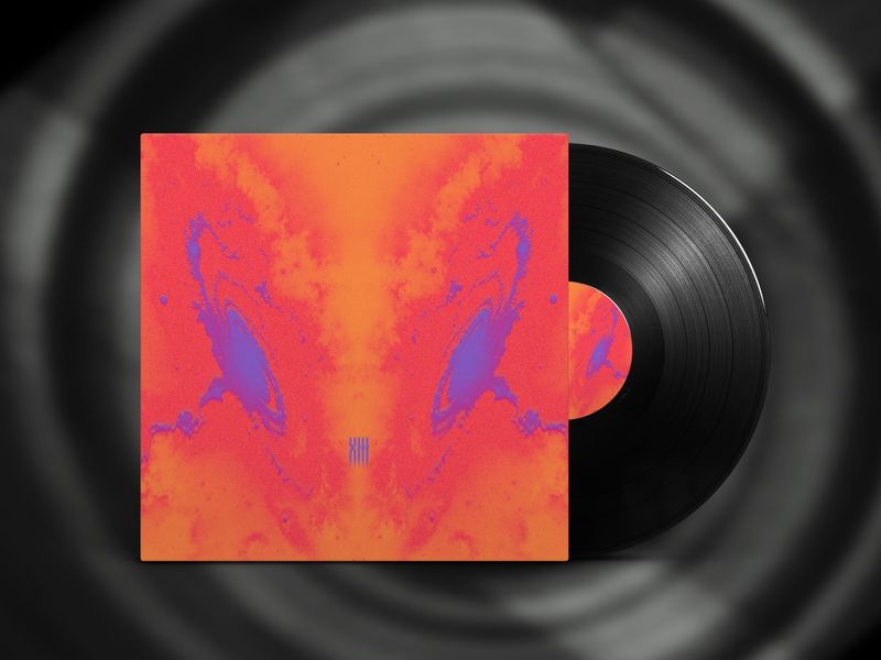 XIII 001