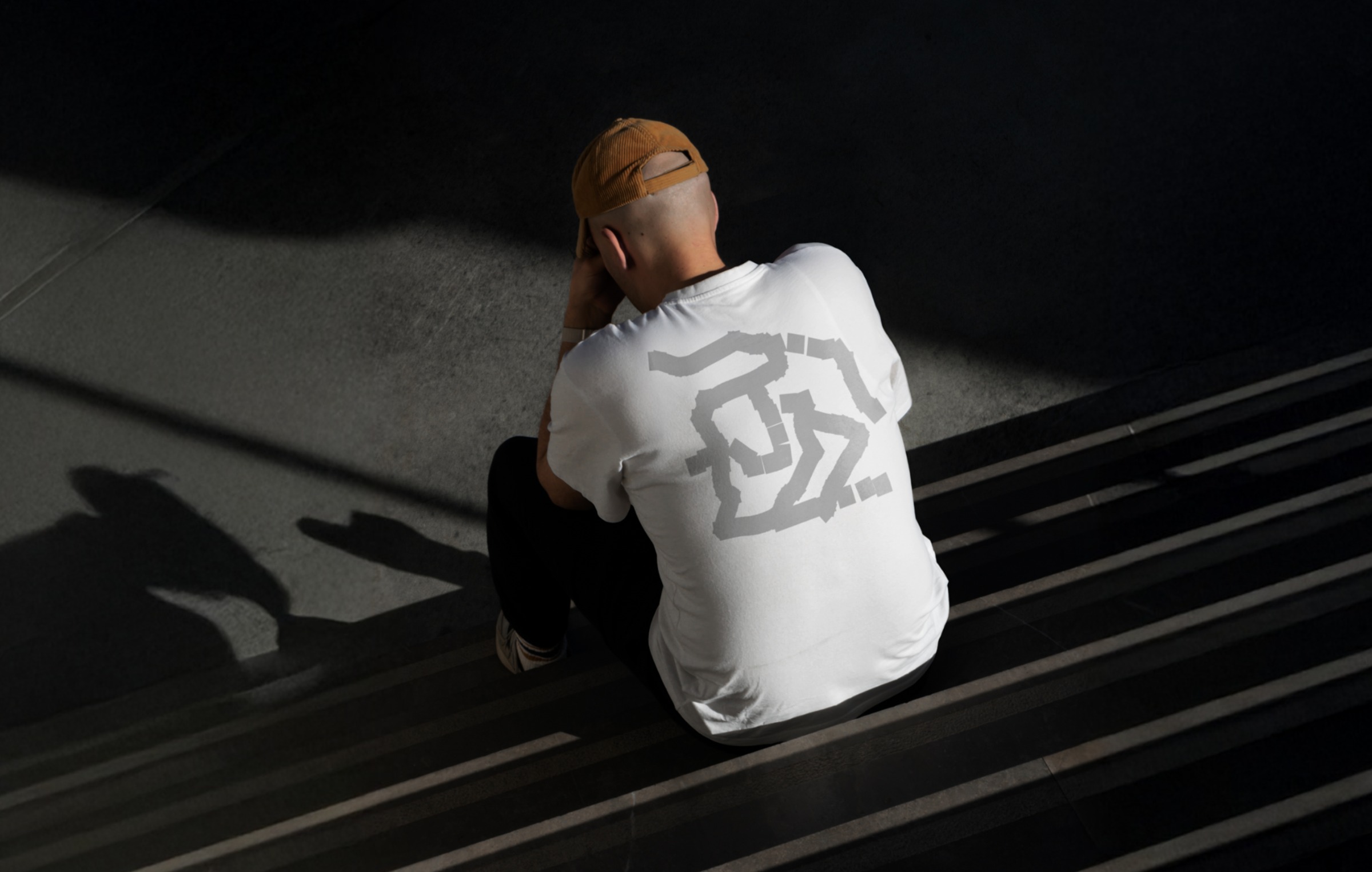 Snake Medical Group Brand Identity Image 3
