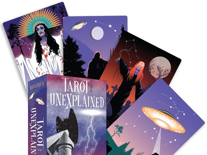 TAROT DECK | Tarot of the Unexplained