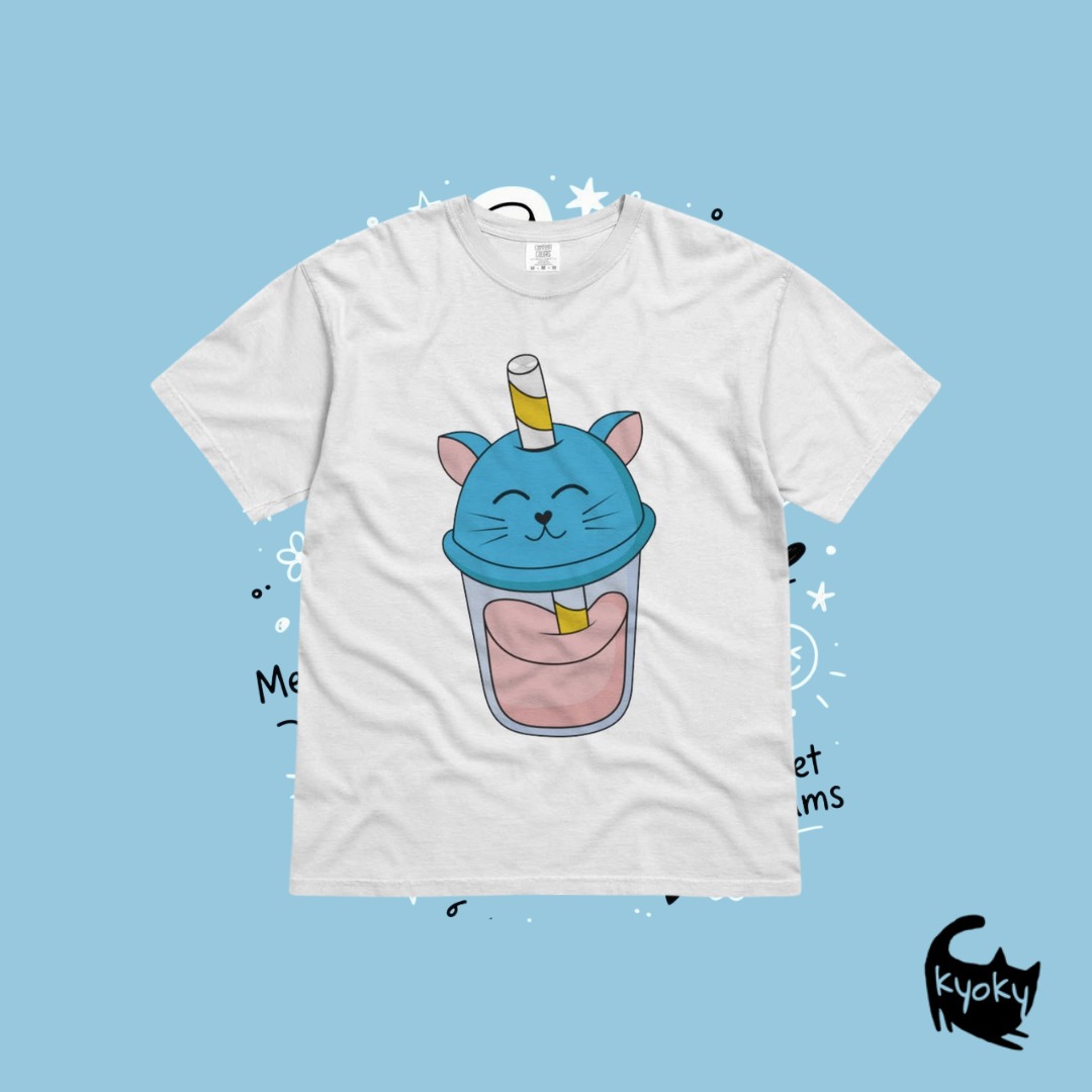 Blue Glass of Juice Cat  Image 0