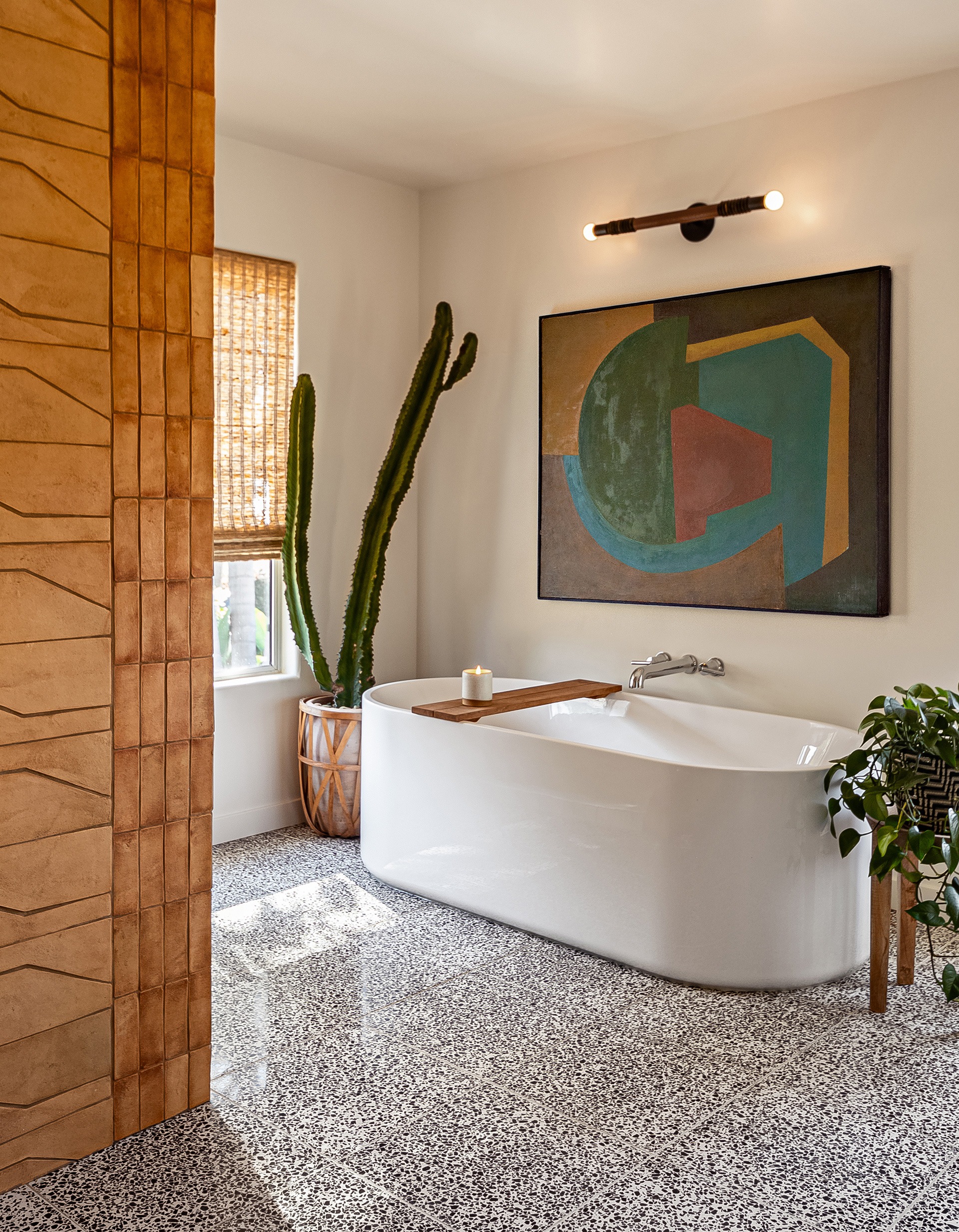 Home tour: a Midcentury Surf Shack by Colossus Mfg. Image 5